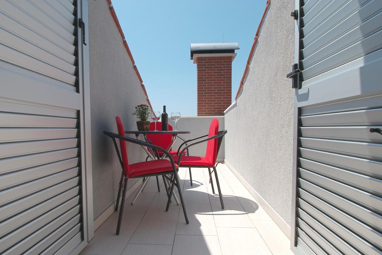Luxury Apartments Elizabeth Podstrana Exterior photo